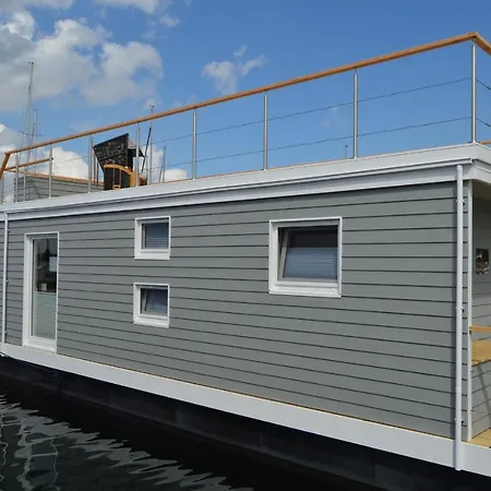 Hecht - Stern Hausboot *